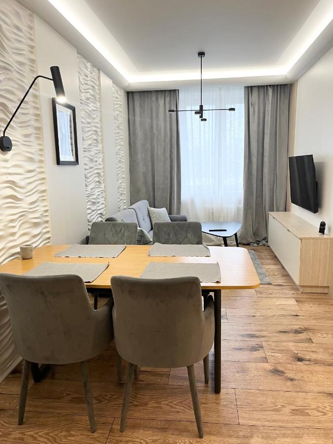 Apartament Bianco Premium Z Widokiem Na Ratusz Częstochowa Eksteriør bilde